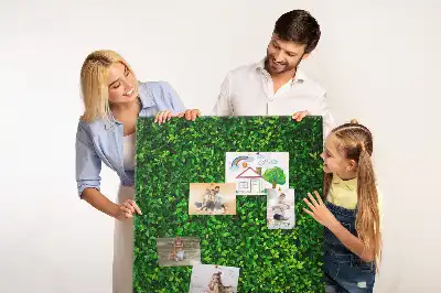 Pinnwand mit Zaun im Laub Motiv