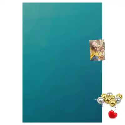 Korktafel mit geometrischer Abstraktion