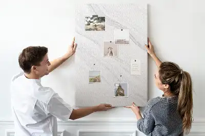 Korktafel mit Marmorwellen-Motiv