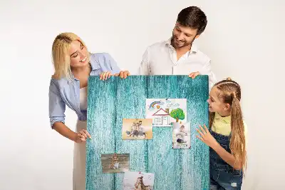 Blaue Kork-Pinnwand aus Holz