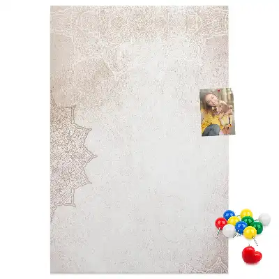 Pinnwand mit Mandala-Muster
