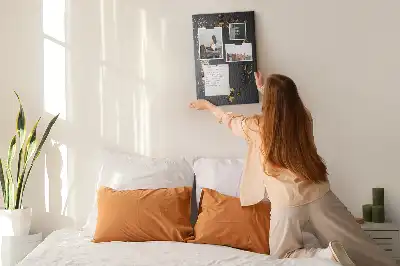 Korktafel mit goldenem Konfetti-Motiv