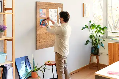 Korktafel mit Holzpaneelen