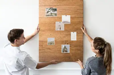 Korktafel mit Holzpaneelen