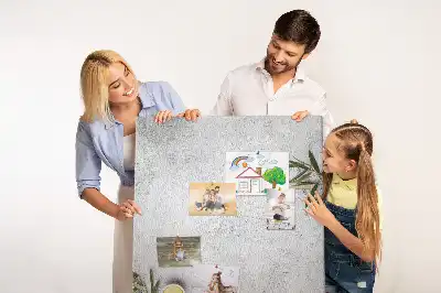 Pinnwand aus Kork mit Betonoptik und Olivenmotiv