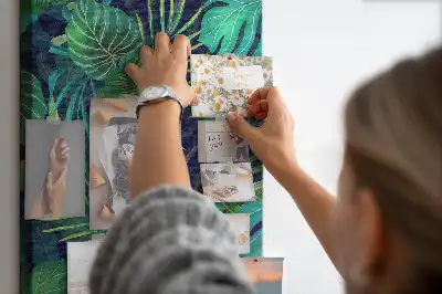Korktafel mit Motiv exotische Blätter