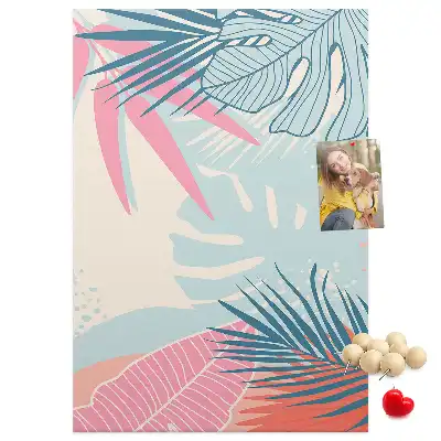 Pinnwand mit Blättermotiv in Pastelltönen