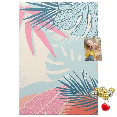 Pinnwand mit Blättermotiv in Pastelltönen