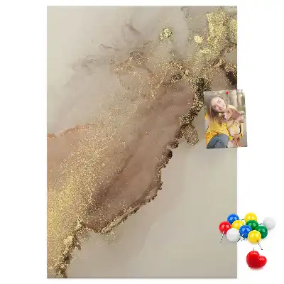 Pinnwand mit glänzendem Marmor-Design