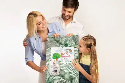 Korktafel Mit Wasserfarben bemalte Blätter