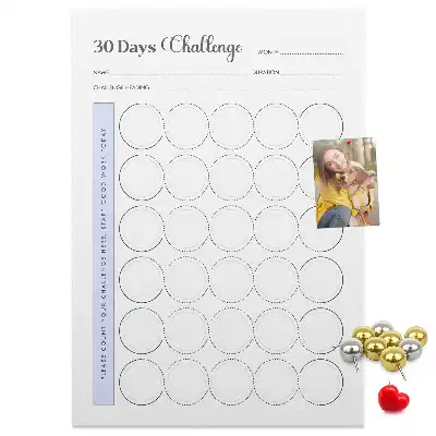 Pinnwand aus Kork als 30-Tage-Challenge-Planer