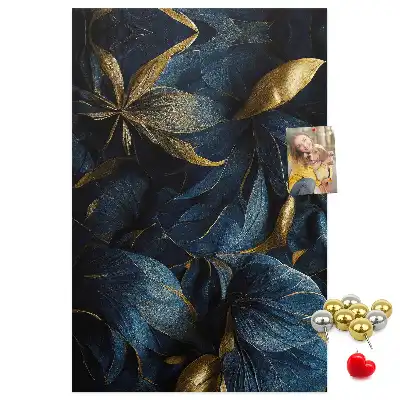 Korktafel Dunkles Blumenmotiv