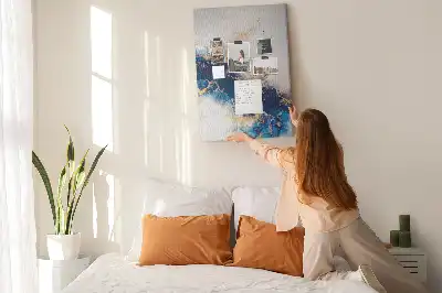 Korktafel mit Marmor-Abstraktion