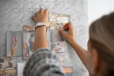 Korktafel für Betonwände