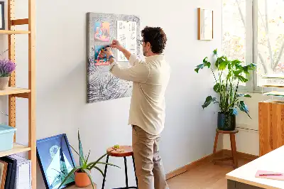 Pinnwand aus Kork mit Palmenblätter-Motiv