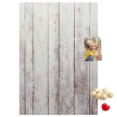 Korkpinnwand mit Holzrahmen