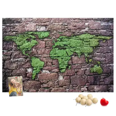 Bedruckte Weltkarte als Korkpinnwand