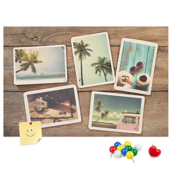Bedruckte Korkplatte mit Polaroid-Fotos