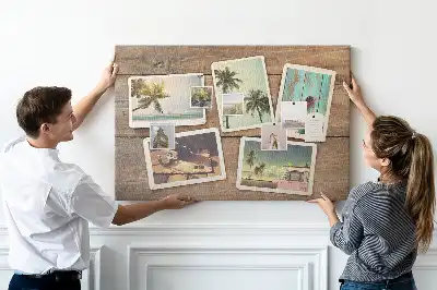 Bedruckte Korkplatte mit Polaroid-Fotos