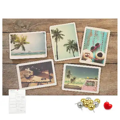 Bedruckte Korkplatte mit Polaroid-Fotos
