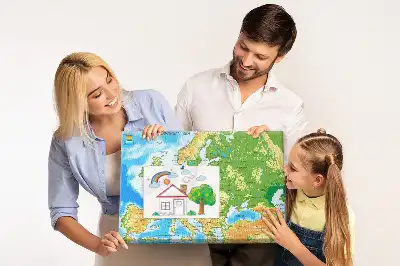 Pinnwand mit Weltkarte für Geografie