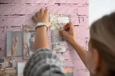 Bedruckte Korkplatte mit Ziegelwand-Motiv