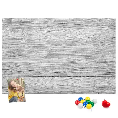 Kork-Pinnwand aus Holzpaneelen