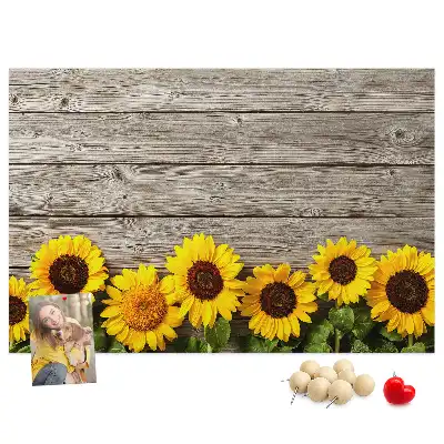 Pinnwand mit Sonnenblumenmotiv