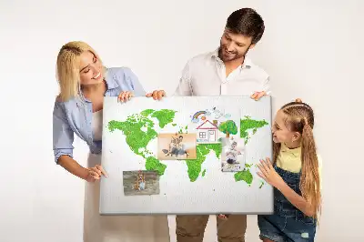 Korkpinnwand mit Weltkarten Motiv in Grasoptik