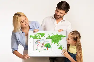 Korkpinnwand mit Weltkarten Motiv in Grasoptik