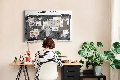 Bedruckte Korkplatte mit Retro-Weltkarte