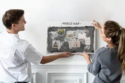 Bedruckte Korkplatte mit Retro-Weltkarte
