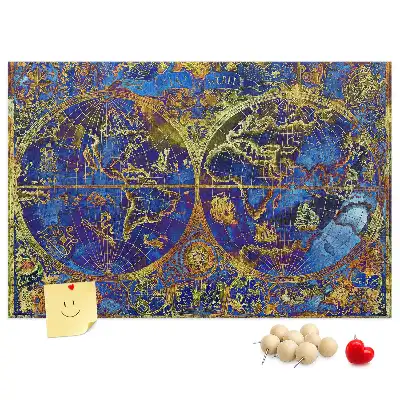 Bilder-Korktafel mit Atlaskarte