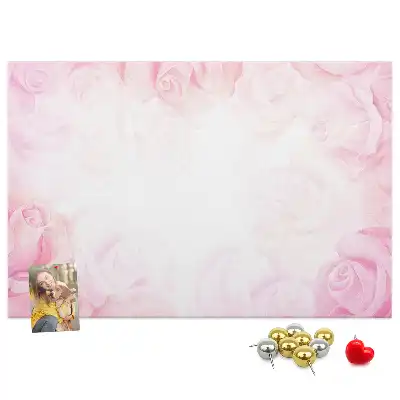Kork-Pinnwand mit abstraktem Rosen-Motiv