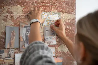Kork Pinnwand Weltkarte auf Ziegel