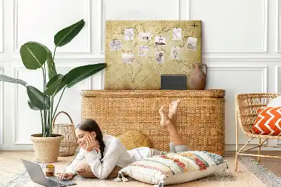 Bedruckte Korkplatte Gealterte Weltkarte für die Wand