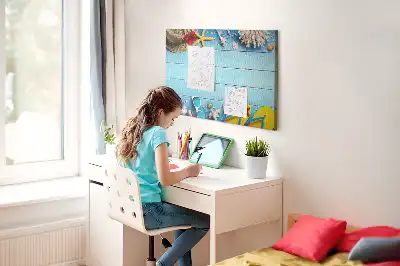 Kork-Pinnwand im Küsten-Design als Dekoration