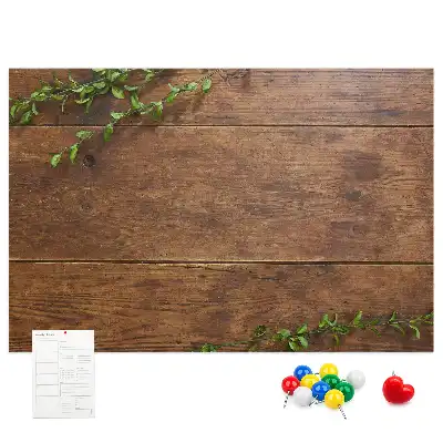 Korktafel im rustikalen Holzdesign