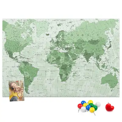 Kork-Pinnwand mit Weltkarte und Staatsgrenzen