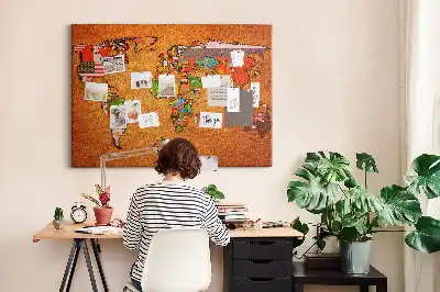 Bedruckte Weltkarte aus Kork mit Flaggen