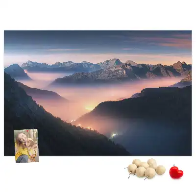 Bedruckte Korkplatte Berggipfel Landschaft