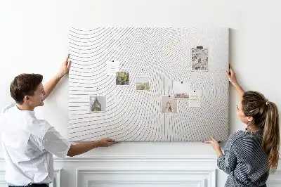 Bedruckte Korkplatte mit abstrakten Linien