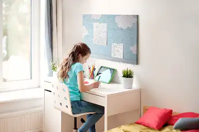 Pinnwand und Tafel für Kinder