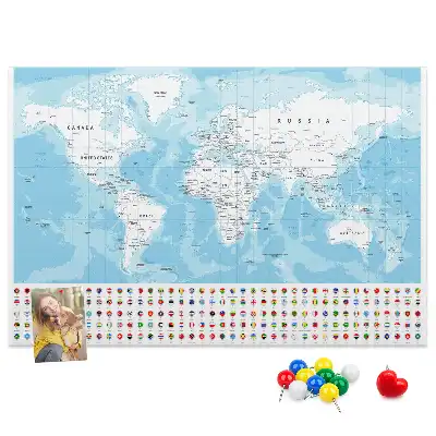 Bilder-Korktafel mit Illustration einer Kontinentkarte