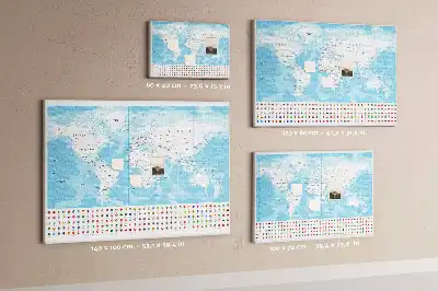 Bilder-Korktafel mit Illustration einer Kontinentkarte