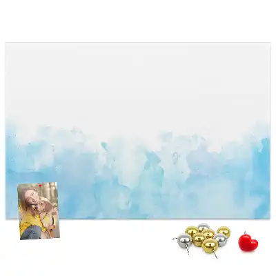 Pinnwand mit gemalten Flecken