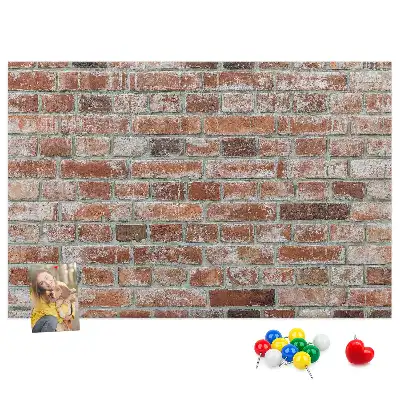 Kork-Pinnwand im Ziegelmauer-Design