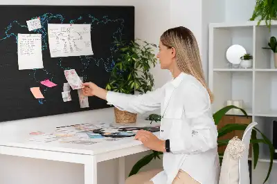Bedruckte Korkplatte mit Weltkartenmotiv