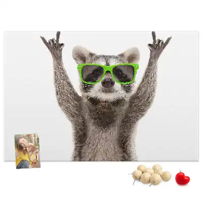 Bedruckte Korkplatte Waschbär mit Brille