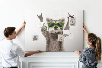 Bedruckte Korkplatte Waschbär mit Brille
